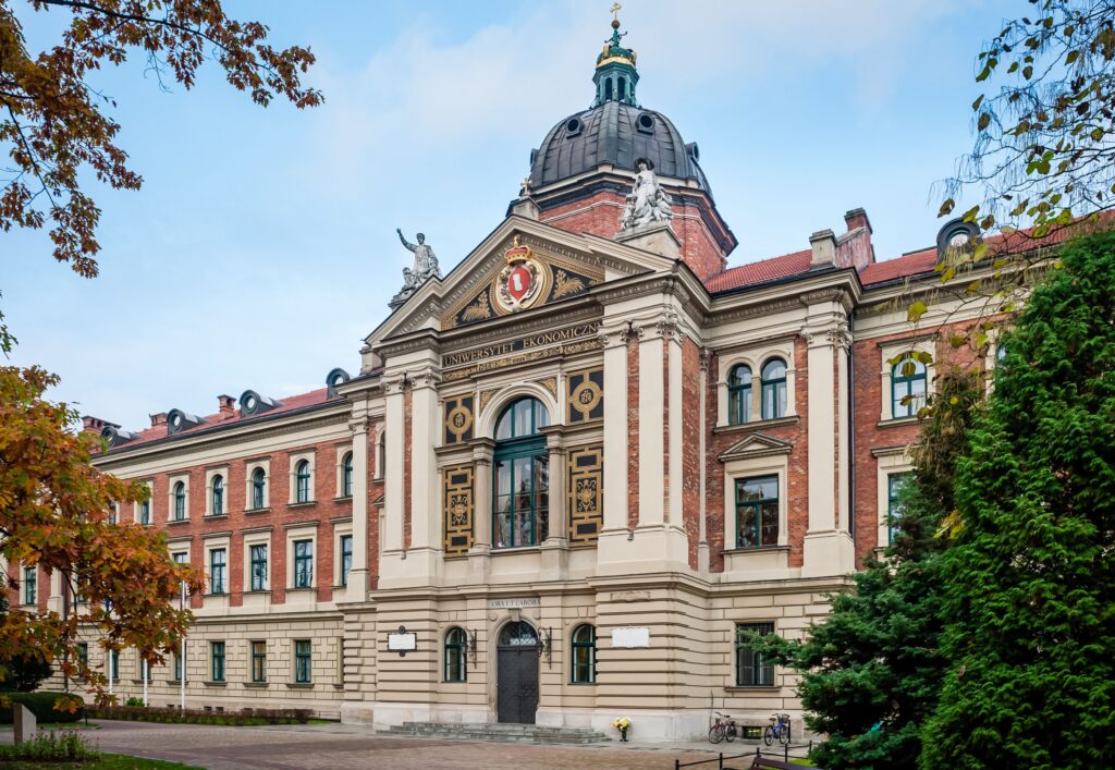 Budynek Gł&oacute;wny UEK, front